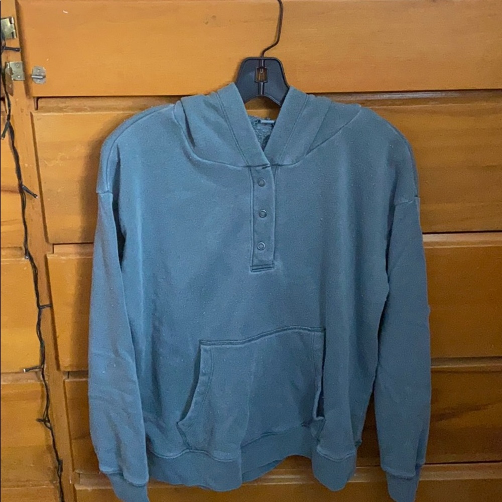 American Eagle shirt